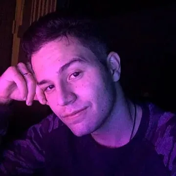 Caliel_de_Souza