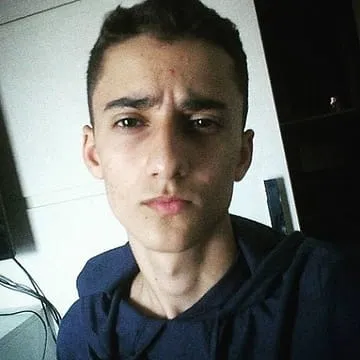 Antonio_Carlos_Corre